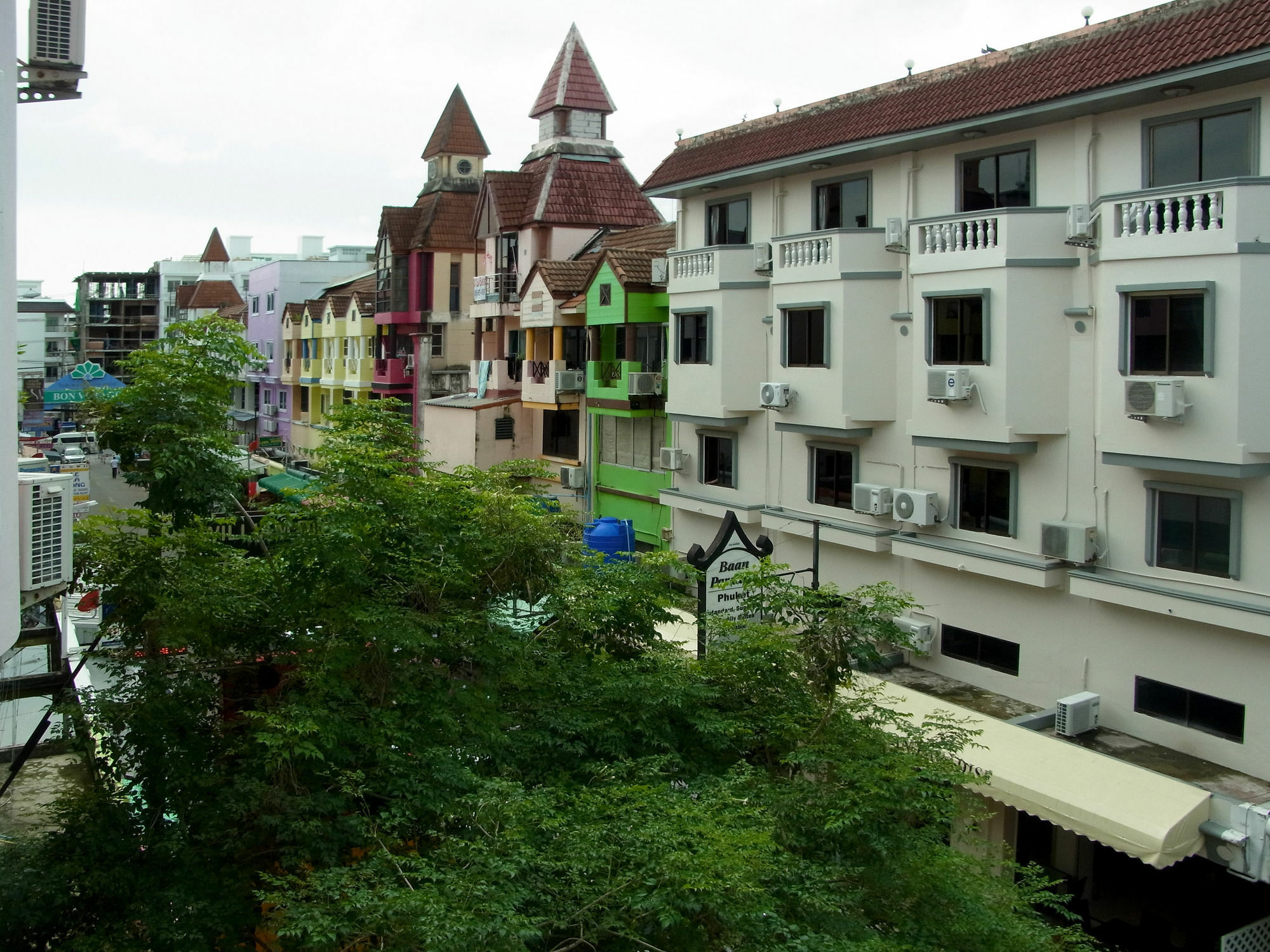 Niku Guesthouse Patong 外观 照片