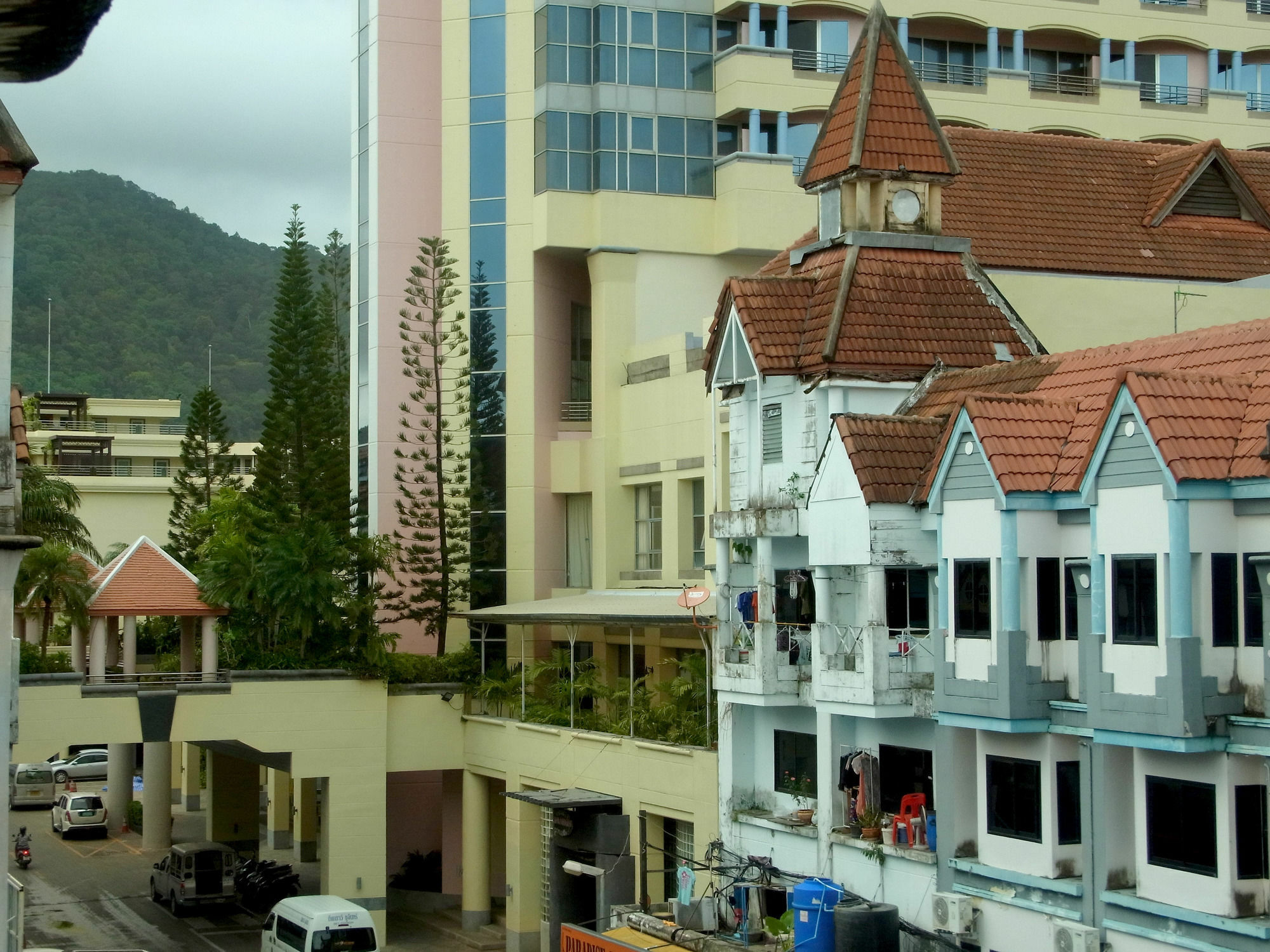 Niku Guesthouse Patong 外观 照片